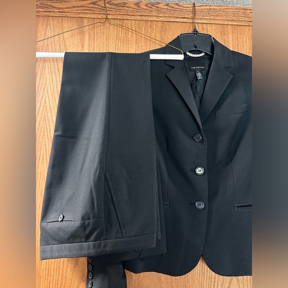 The Limited Black Pant Suit Set size 2.